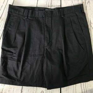 5/$25 Eddie Bauer Size 38 Shorts Black 100% Cotton